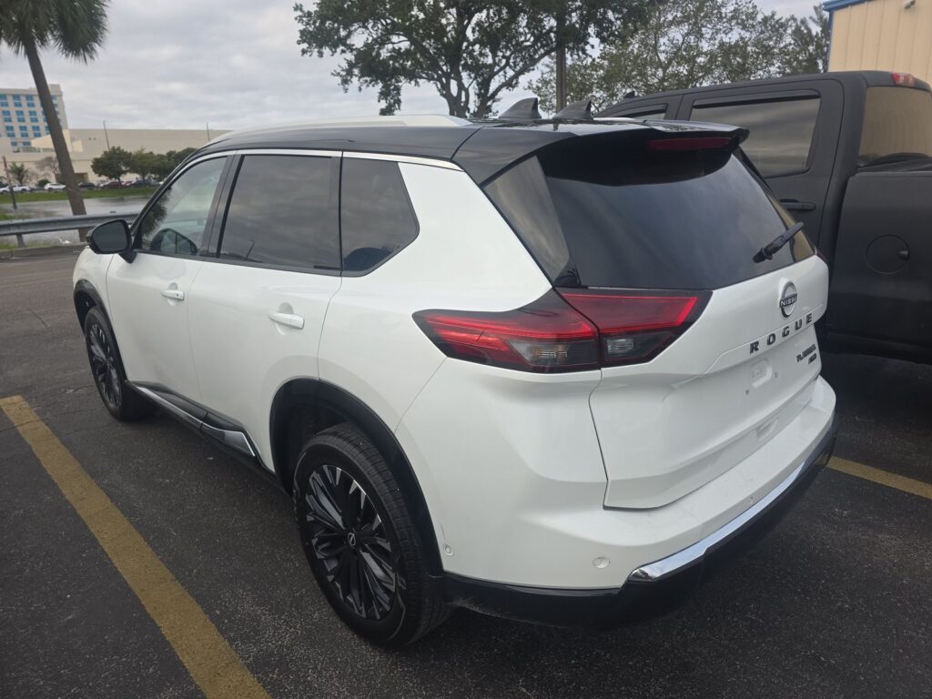 2025 Nissan Rogue Platinum - A1 Gig Cars